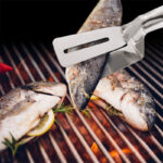 Upgrade Your Cooking Game – 3-in-1 tong for all your kitchen tasks