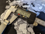Digital Caliper with LCD Display - Clear and easy-to-read measurements