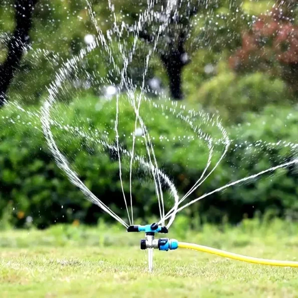 360° rotating lawn sprinkler with easy setup for hassle-free use, simply connect to a hose and start watering immediately