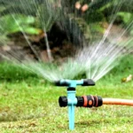 360° Rotating Lawn Sprinkler for Kids’ Play Areas and Safe Irrigation
